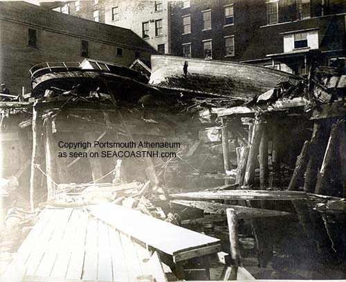 Ferry Landing wreck / Portsmouth Athenaeum photo collection