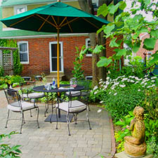 Atlantic Heights pocket garden