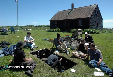 Archaeologists at the Isles of Shoals / J. Dennis Robinson photo