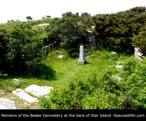 Beebe Cemetery on Star Island / J. Dennis Robinson photo